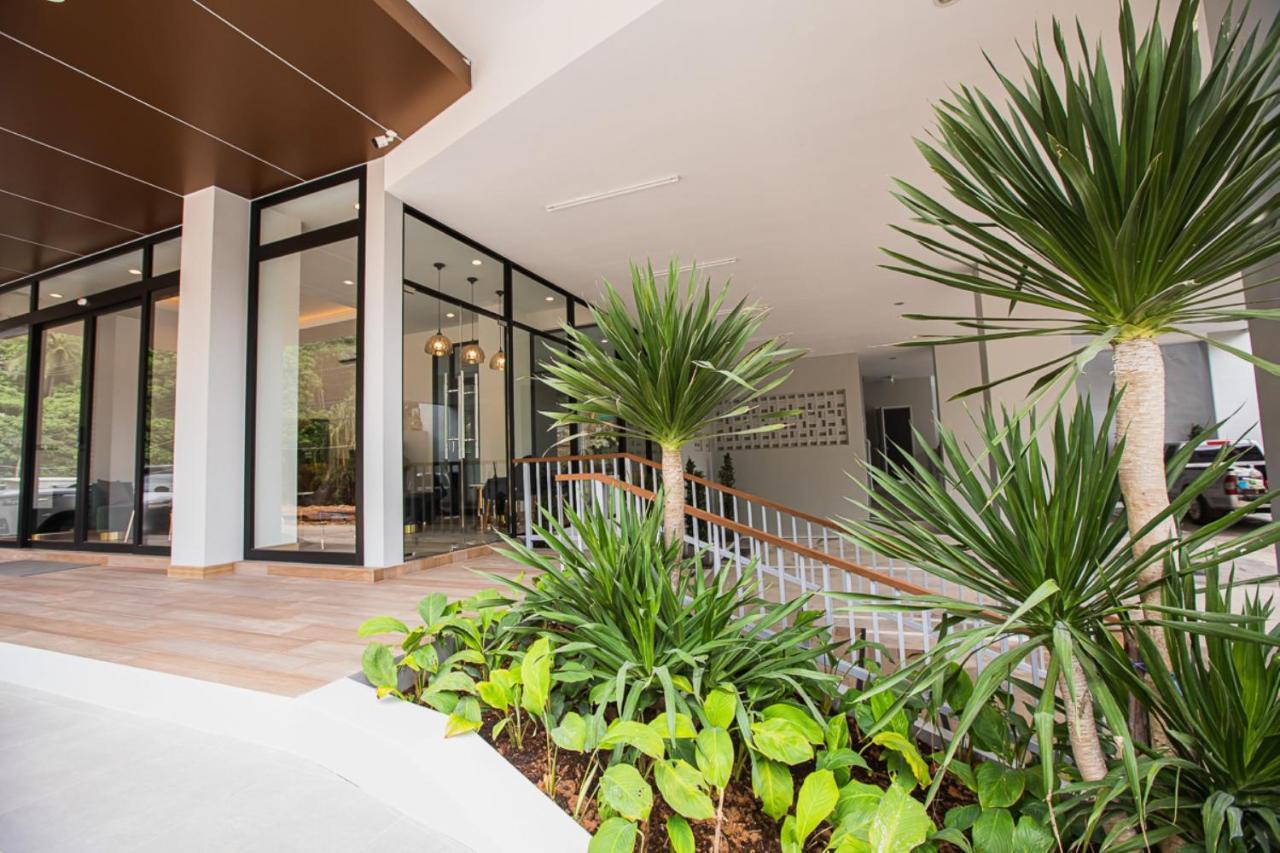 Palmetto Condominium Ban Karon Exterior photo